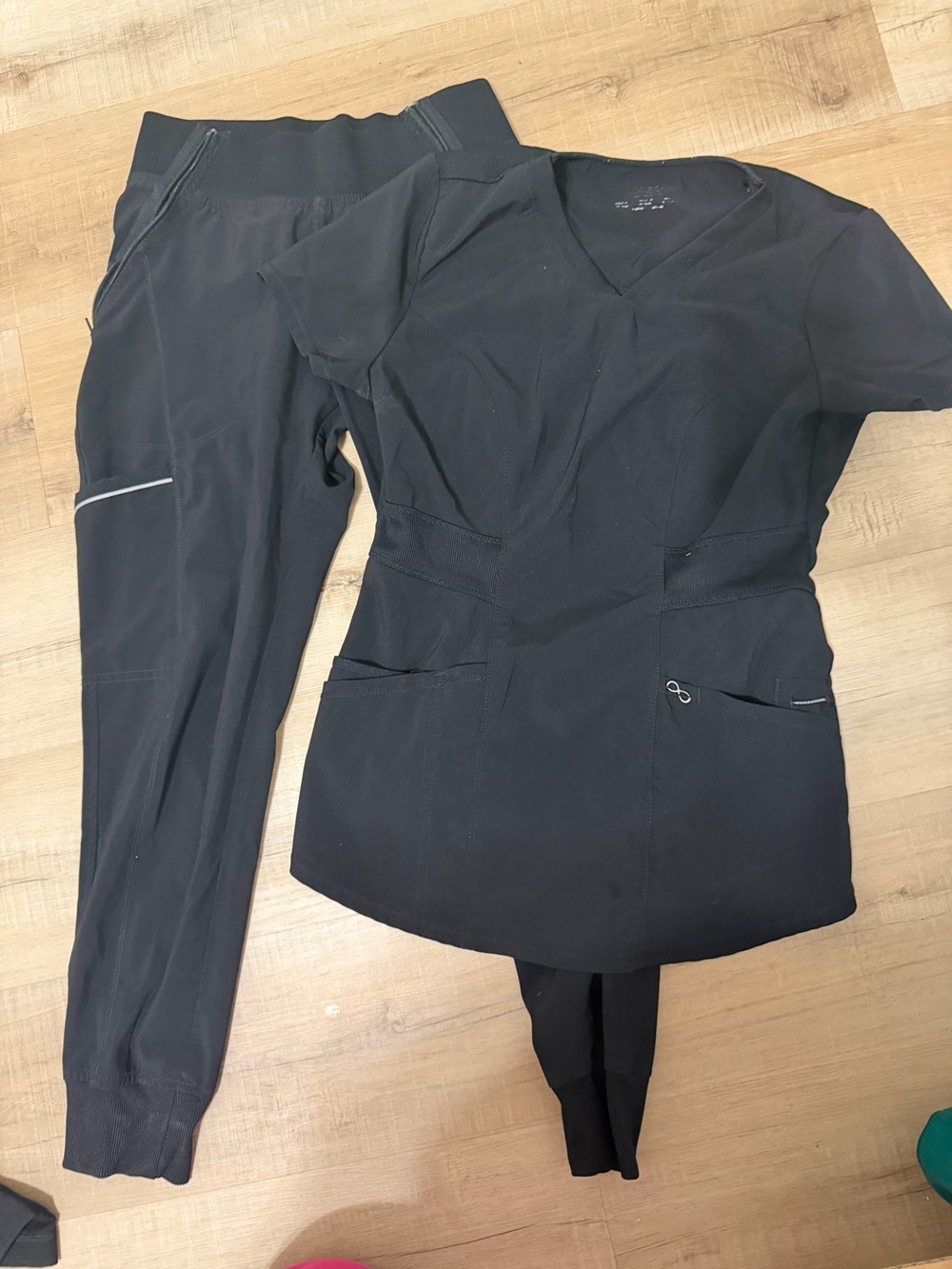 Women’s Black Jogger-Style Scrub Pants and V-Neck Top